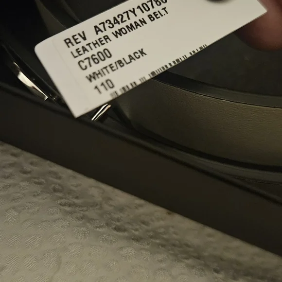 Chanel REVERSIBLE Belt NWT Rare SZ 110 - Picture 6 of 6